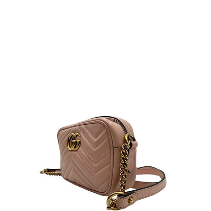 lato Borsa Gucci in pelle rosa nella versione mini, di lusso, originale, ottime condizioni, usata. 