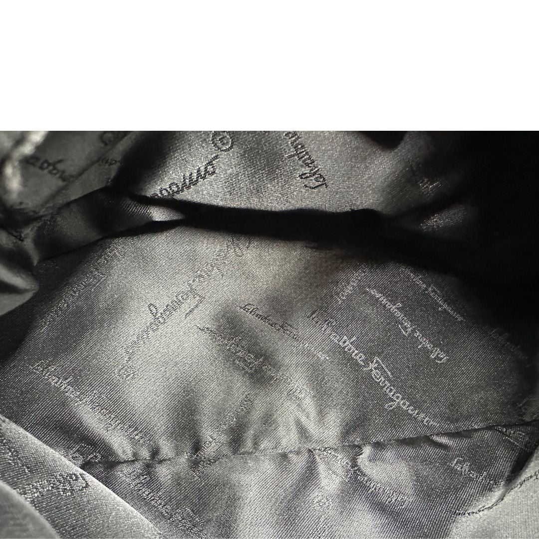 Pochette Salvatore Ferragamo nera