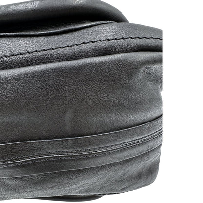 angolo Borsa Chloé in pelle nera, indossabile a spalla o a mano, di lusso, originale, ottime condizioni, usata.