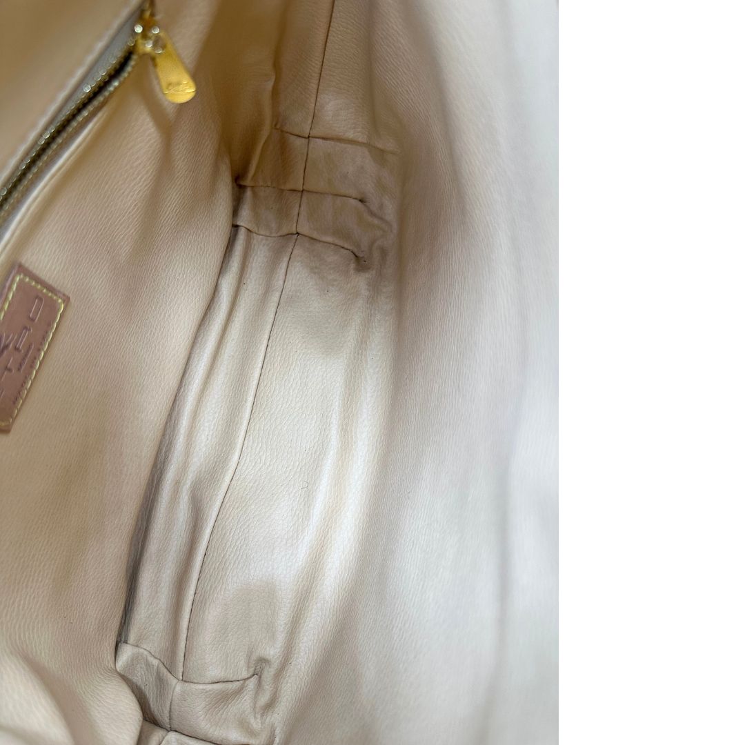 interno Borsa Etro in canvas trama Paisley, indossabile a spalla, di lusso, originale, ottime condizioni, usata.