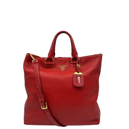 front Borsa Prada in pelle martellata rossa, di lusso, originale, ottime condizioni, usata. 