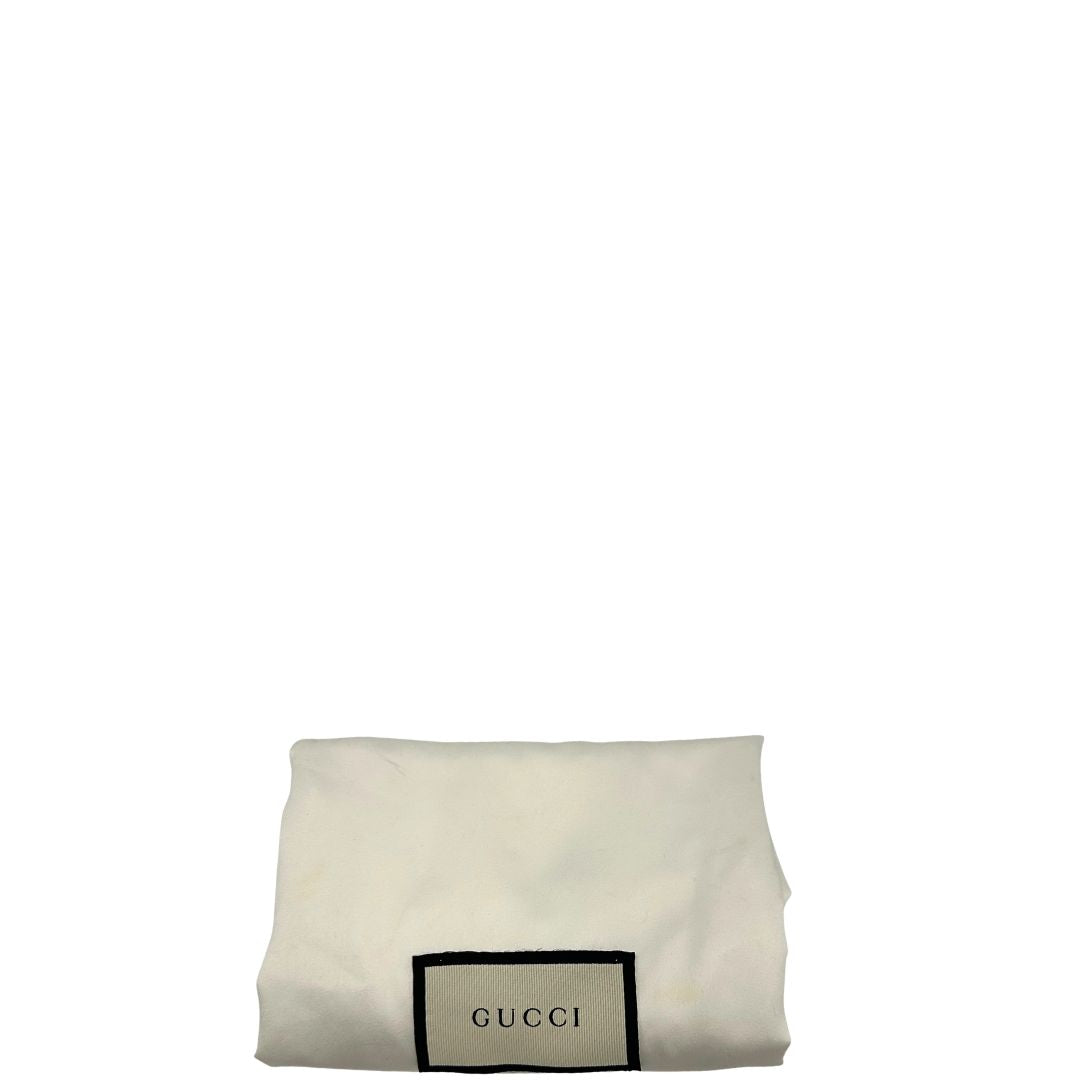 Dustbag di una borsa Gucci Marmont nella misura grande velvet color blu reale, con patchwork decorativi, usata, originale, second hand, in ottime condizioni.
