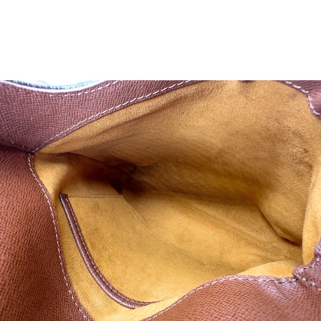 interno  Louis Vuitton Musette nella versione PM, di lusso, originale, ottime condizioni, usata. 