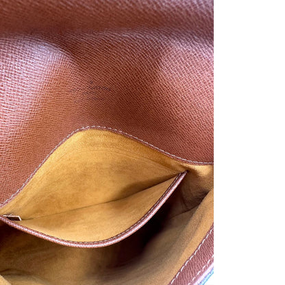 interno  Louis Vuitton Musette nella versione PM, di lusso, originale, ottime condizioni, usata. 