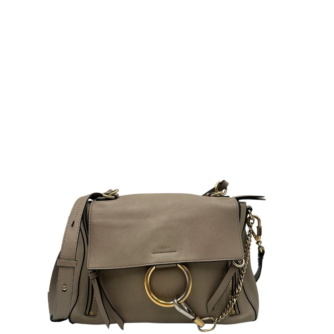 front v Borsa Chloè Faye in pelle color tortora e dettagli metallici dorati, di lusso, originale, ottime condizioni, usata 