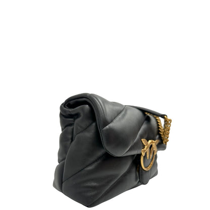 lato  Borsa Pinko in pelle nera e hardware dorato con impunture chevron, di lusso, originale, ottime condizioni. 