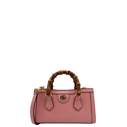 front Borsa Gucci in pelle rosa, impreziosita da doppi manici bamboo e doppia G sul front in metallo dorato, di lusso, eccellenti condizioni. 