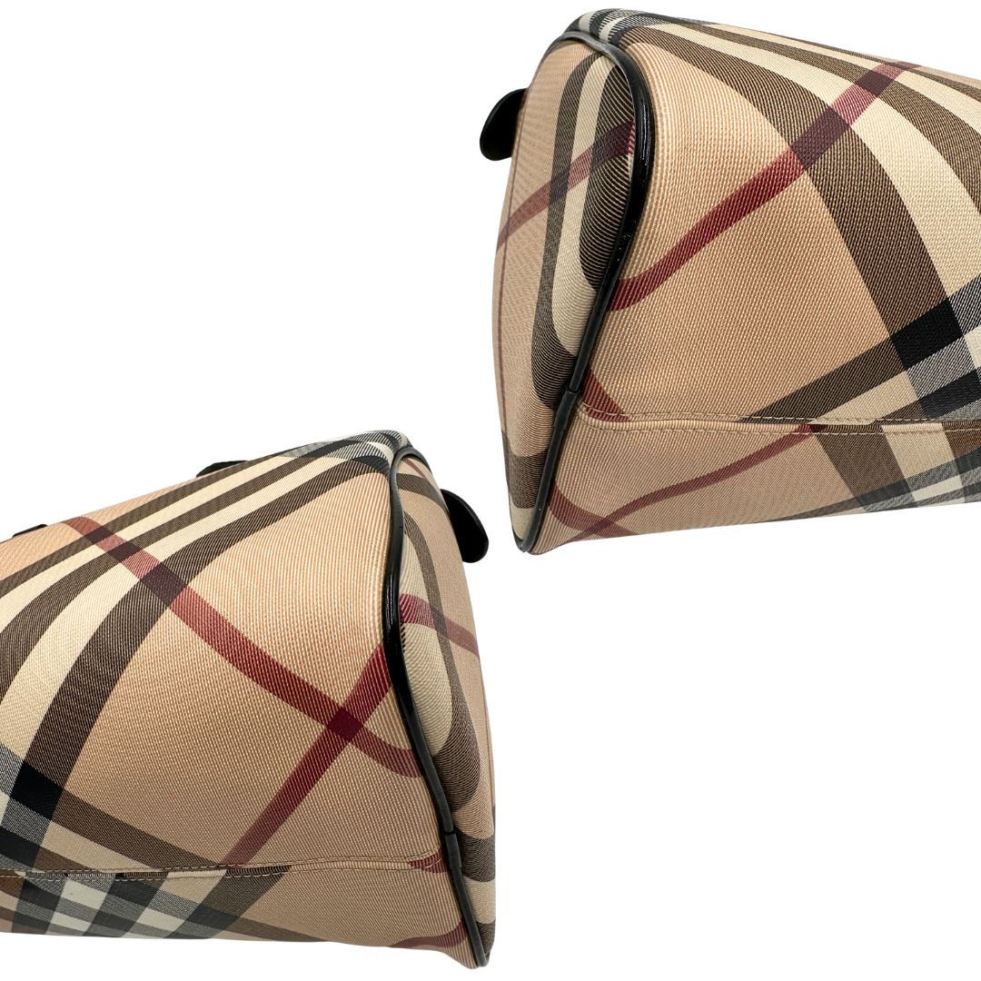 Bauletto Burberry in canvas tartan sui toni del beige e finiture in pelle verniciata nera, di lusso, originale.