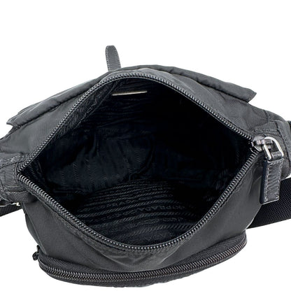 Borsa Prada nylon nera