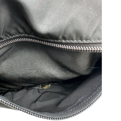 Borsa Prada nylon nera