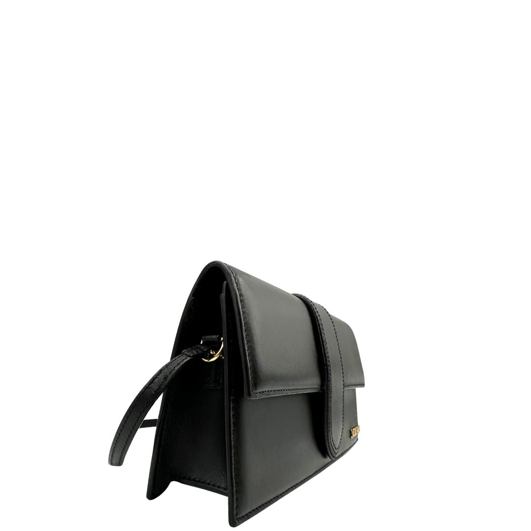 lato Borsa Jacquemus Le Long Bambino in pelle nera con hardware dorato, di lusso, originale, ottime condizioni, usata. 