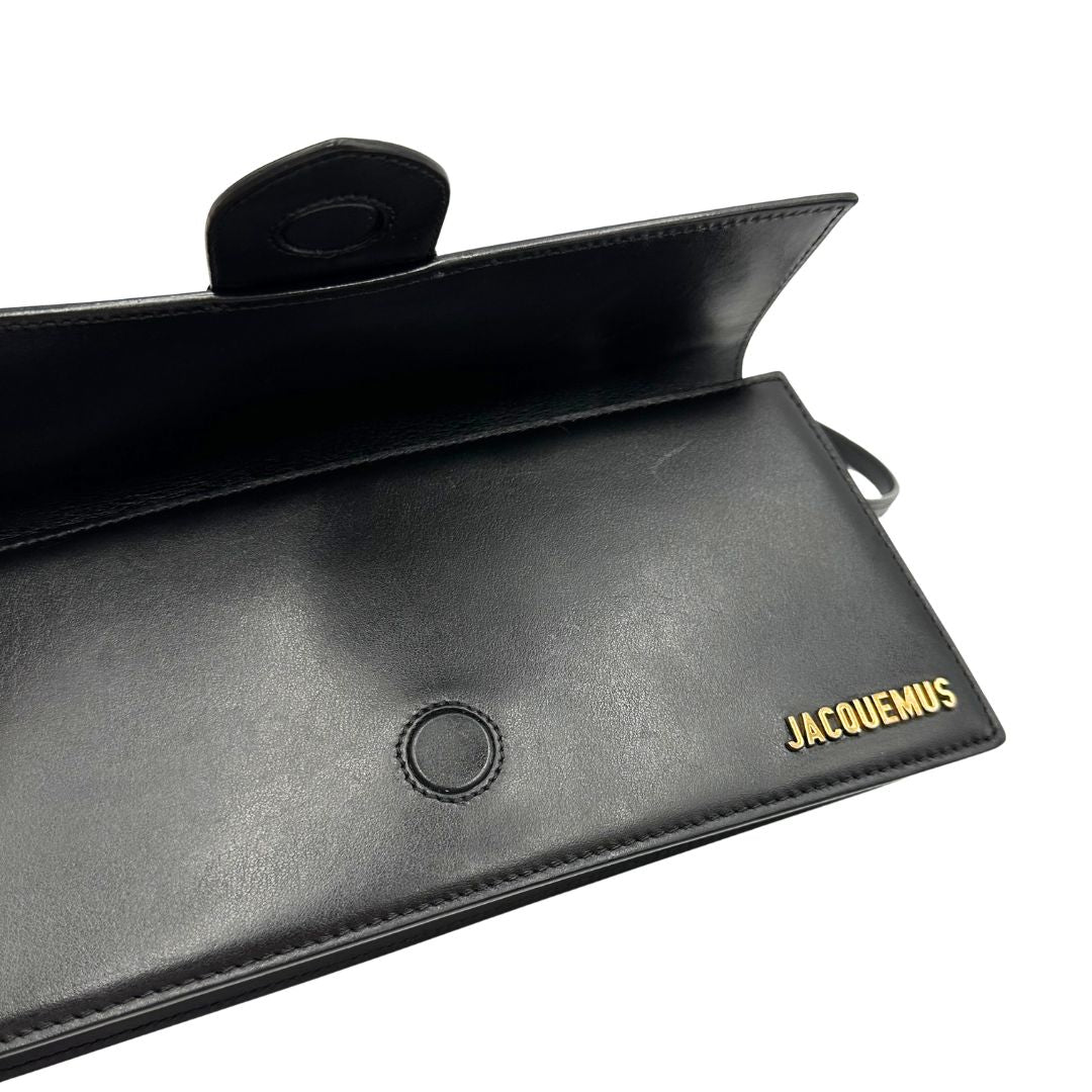 Borsa Jacquemus Le Long Bambino in pelle nera con hardware dorato, di lusso, originale, ottime condizioni, usata.