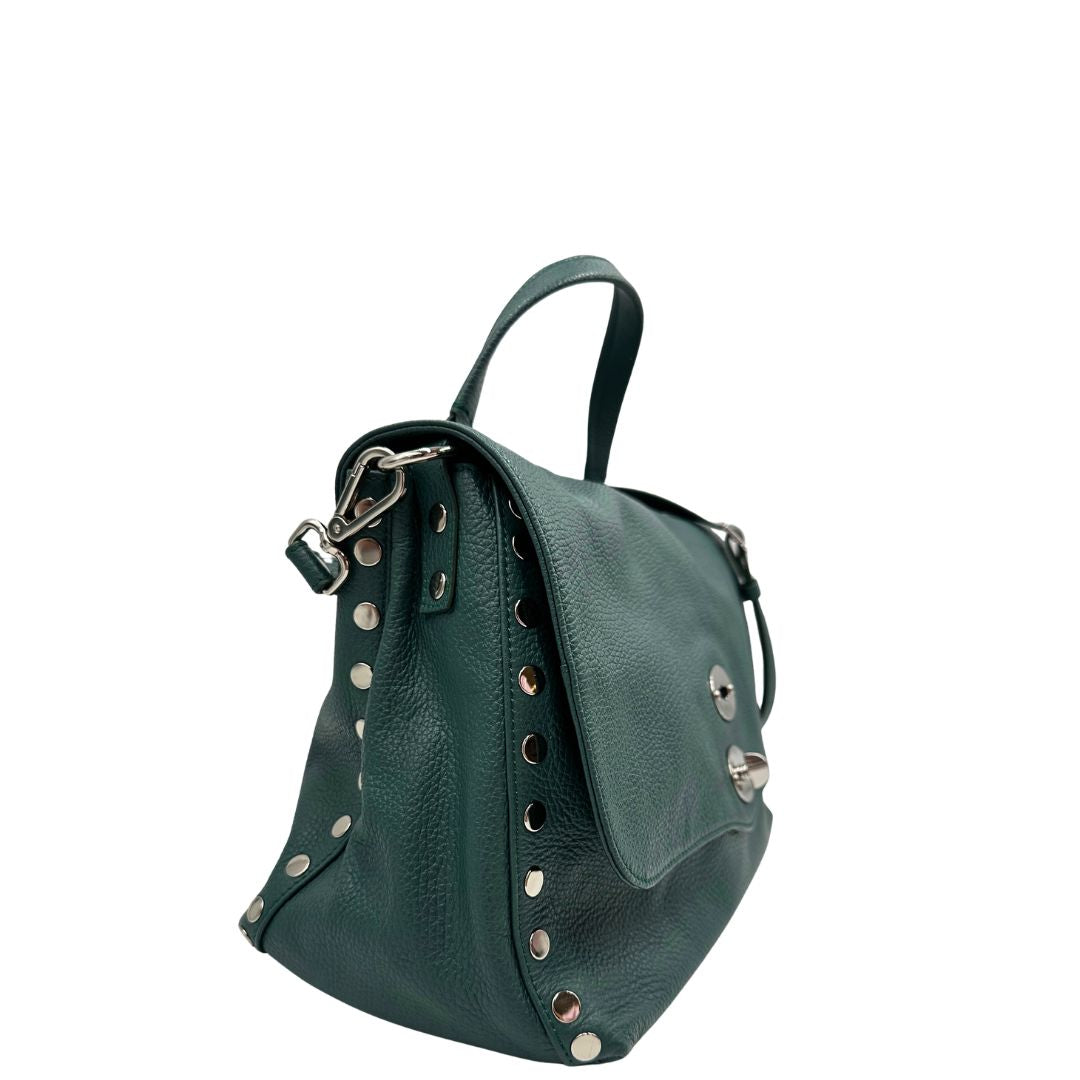 lato  Postina M Zanellato color verde petrolio munita di una tracolla amovibile e regolabile e un manico singolo, di lusso, originale, ottime condizioni, usata. 