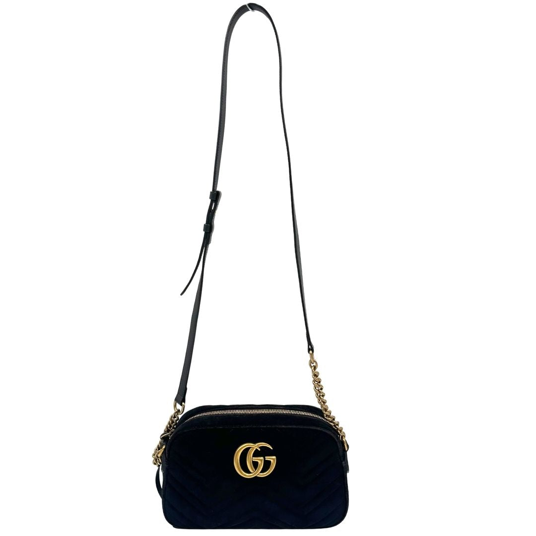 front Camera Bag Gucci nera velvet e hardware dorato, indossabile a tracolla, di lusso, originale, ottime condizioni. 