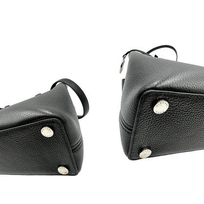 Angoli, Tote Camille M.K. in pelle martellata nera e hardware argentato; puoi portarla a mano, a tracolla.