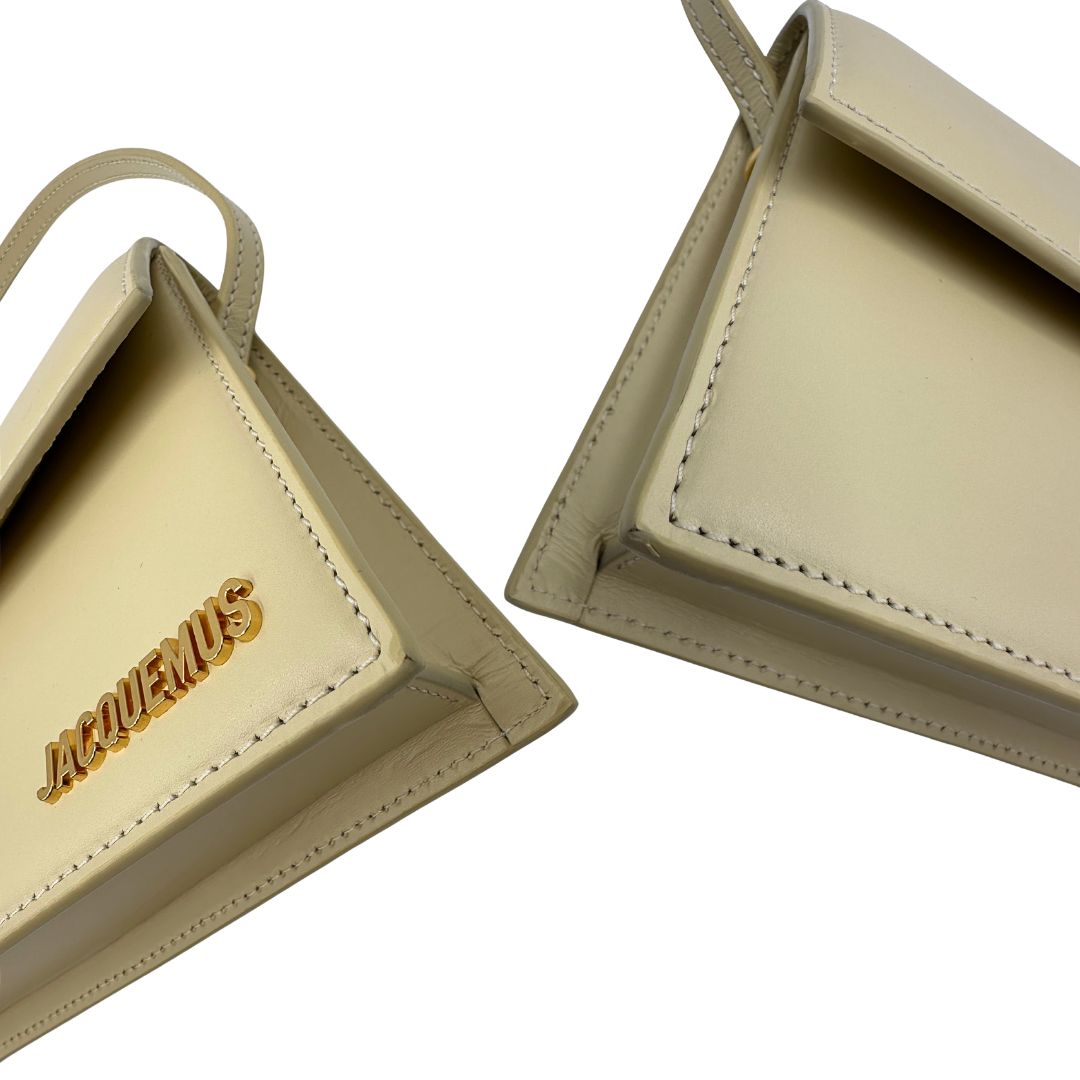 Angoli di una borsa Jacquemus nella versione Le Bambino Long in pelle beige, usata, originale, second hand, in ottime condizioni.