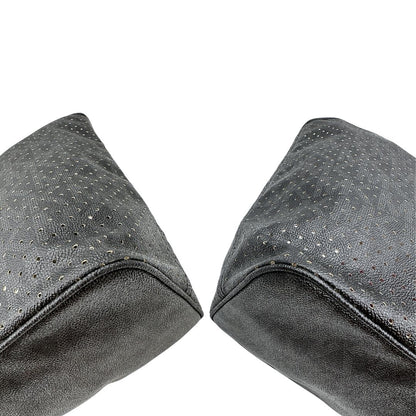 angoli Borsa MK in pelle nera traforata e logata con hardware dorato, munita di doppi manici, da portare a spalla, di lusso, originale, ottime condizioni