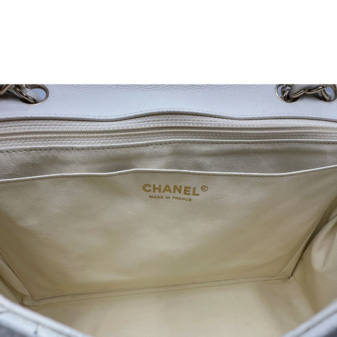 interno Borsa Chanel linea Timeless, in pelle caviar bianca, di lusso, originale, ottime condizioni, usata