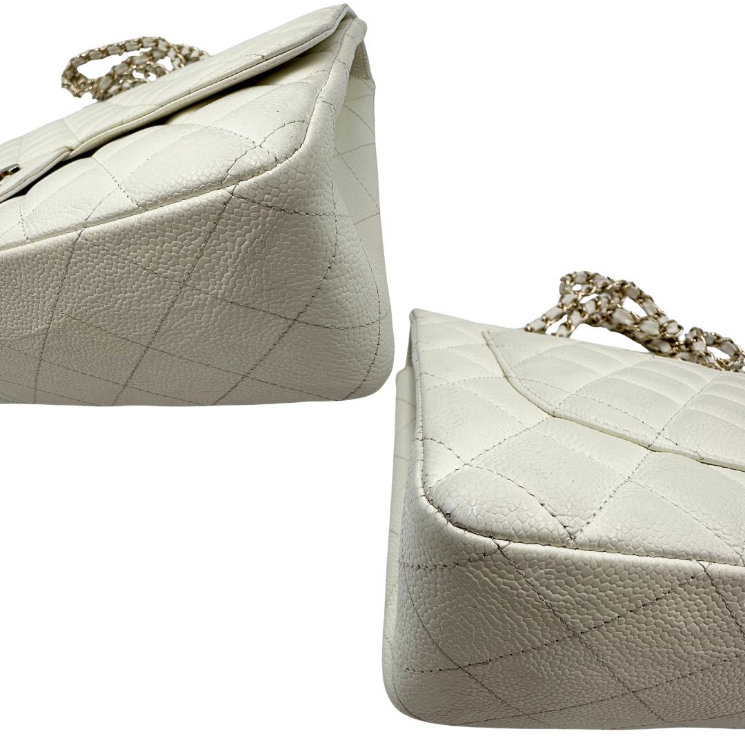 angoli  Borsa Chanel linea Timeless, in pelle caviar bianca, di lusso, originale, ottime condizioni, usata 