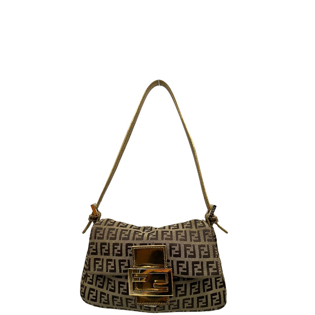 Front di una borsa a spalla Fendi in tessuto beige e marrone trama Zucchino, con finiture in pelle dorate, usata, originale, second hand, in ottime condizioni.