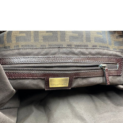 interno Borsa Fendi in tessuto trama Zucca con finiture in pelle marrone; munita di doppi manici, di lusso, originale, ottime condizioni, usata 
