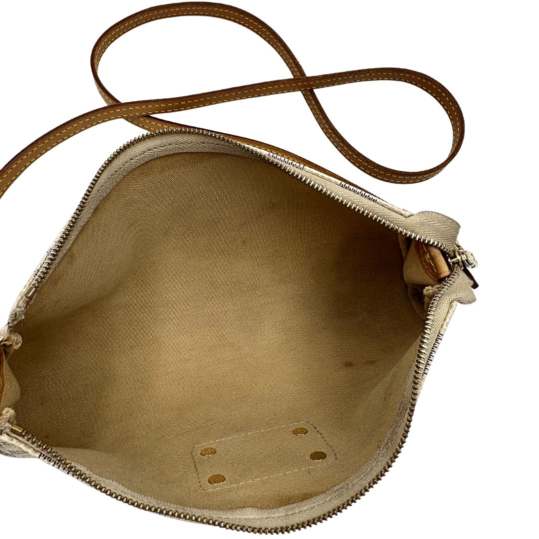 interno Borsa Louis Vuitton Eva in canvas Damier Azur con parti metalliche dorate, di lusso, originale, ottime condizioni, usata 