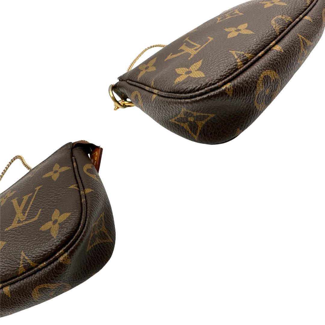 Pochette Accessoires mini Louis Vuitton