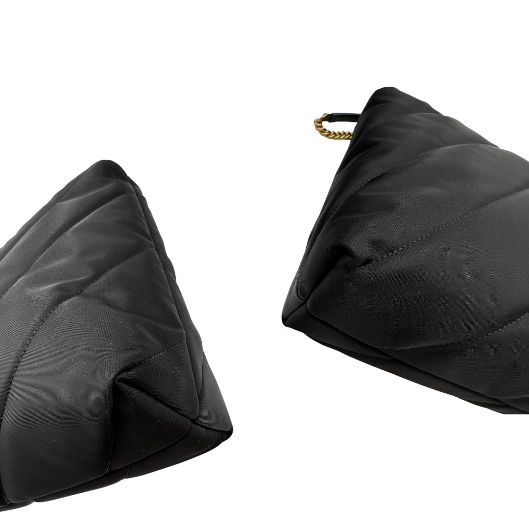 angoli Borsa Pinko nella versione extra in morbido nylon nero trapuntata e hardware dorato, di lusso, originale, ottime condizioni, usata 