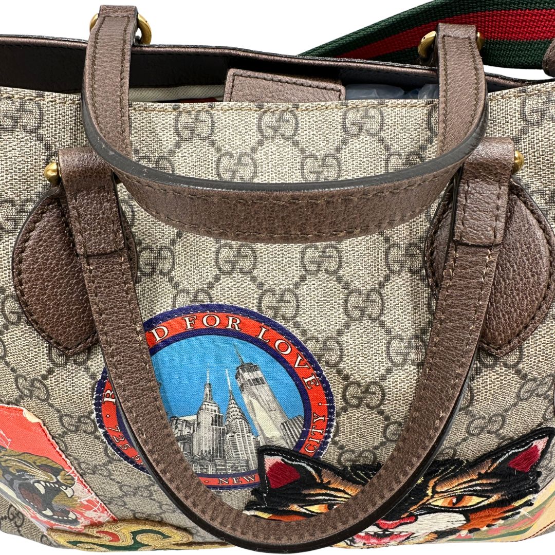 manici Borsa Gucci in canvas beige GG e finiture in pelle marrone, di lusso, originale, usata 