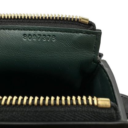 Codice seriale borsa Burberry in pelle era con hardware dorato e tracolla regolabile. Originale, di lusso, usata, in condizioni eccellenti. 