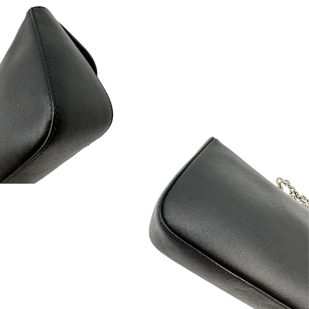 Angoli Borsa Salvatore Ferragamo in pelle saffiano nera con hardware argentato e iconico logo Gancini sulla chiusura. Da indossare a spalla. Originale, di lusso, usato, in condizioni ottime. 