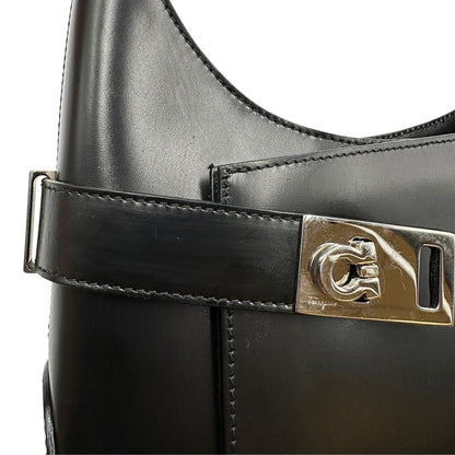 Hobo Salvatore Ferragamo nera