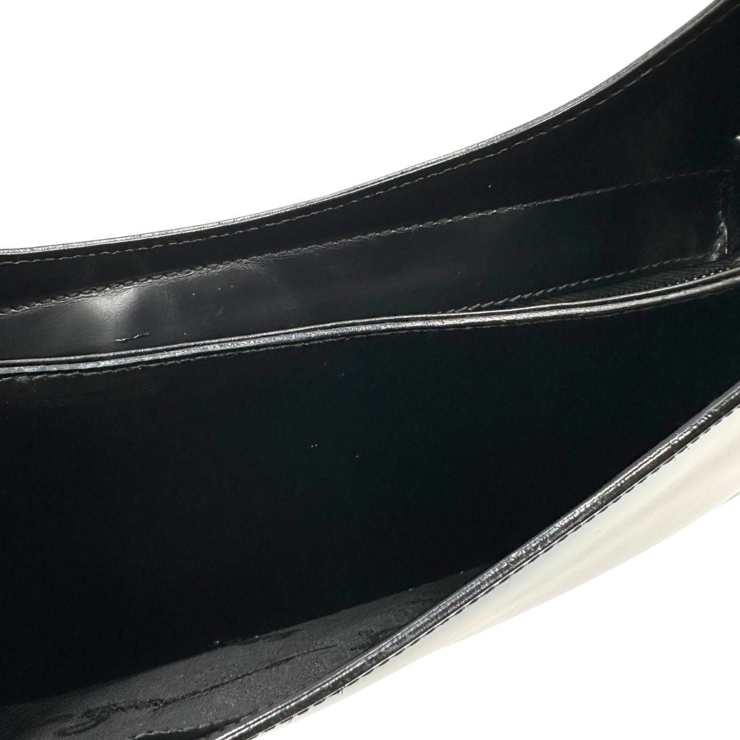 Hobo Salvatore Ferragamo nera