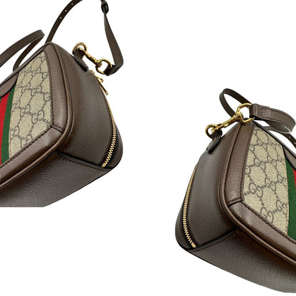 angoli Borsa Gucci in canvas GG Supreme con l'iconica striscia Web verde e rossa, di lusso, originale, ottime condizioni, usata 