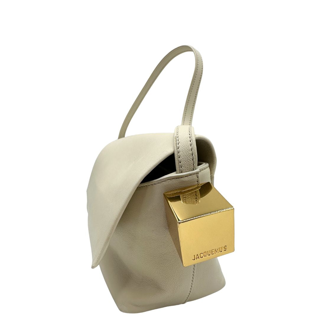 Le Rond Carré Jacquemus bianca