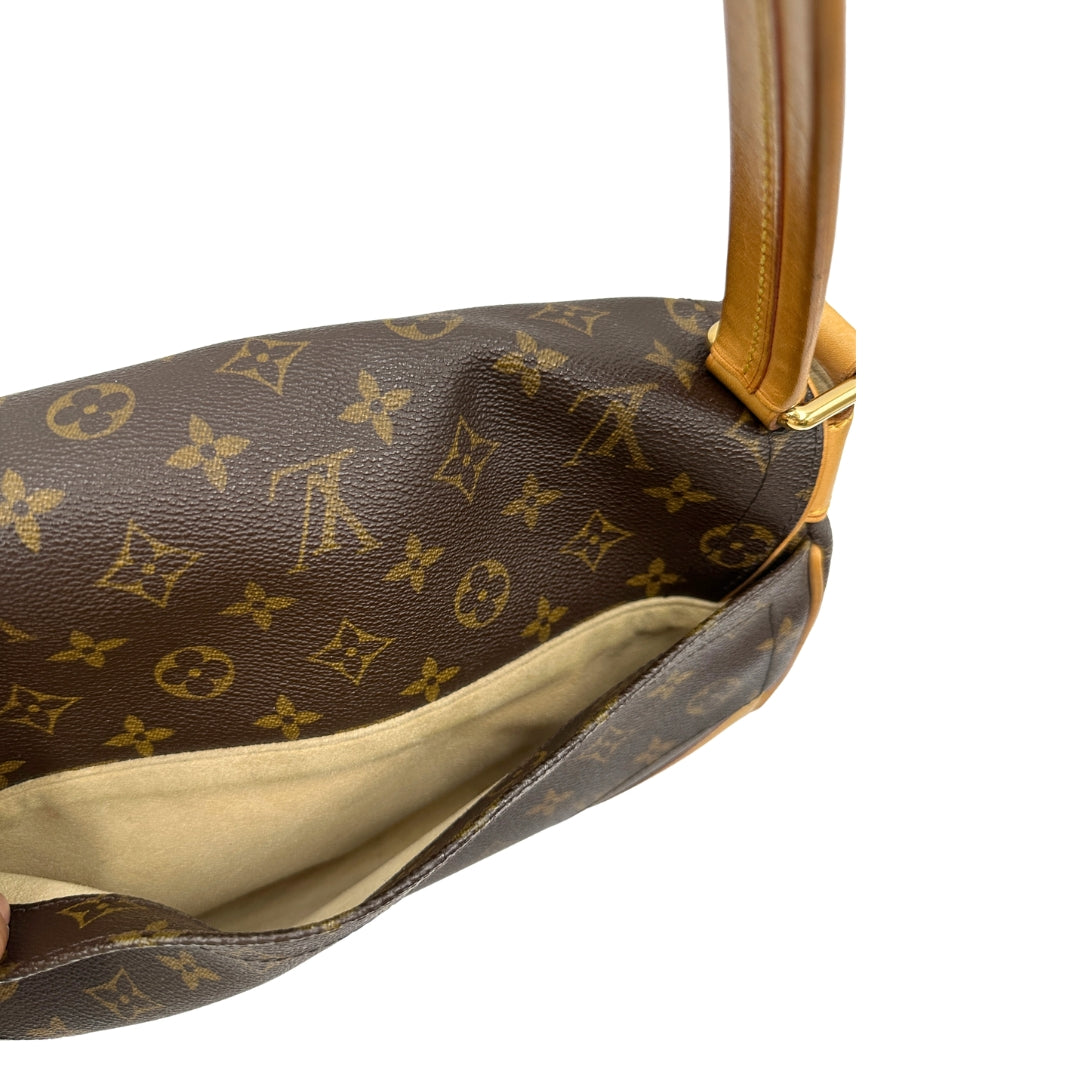 Beverly MM Louis Vuitton