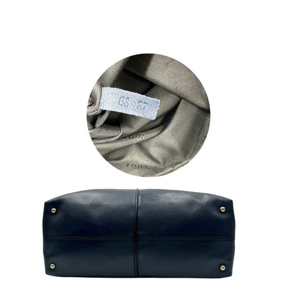 Base, Borsa Tod's in pelle blu indossabile a tracolla, a spalla o a mano. Originale, usata, di lusso, in ottime condizioni.