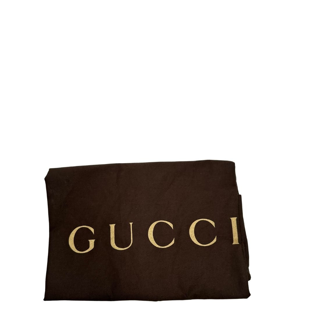 interno  Tote Gucci Monochrome Double G Drawstring in pelle verde con manici regolabili, di lusso, originale, ottime condizioni, usata