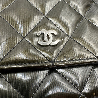  WOC Chanel in pelle verniciata in trama trapuntata verde petrolio e hardware argento, di lusso, originale, ottime condizioni