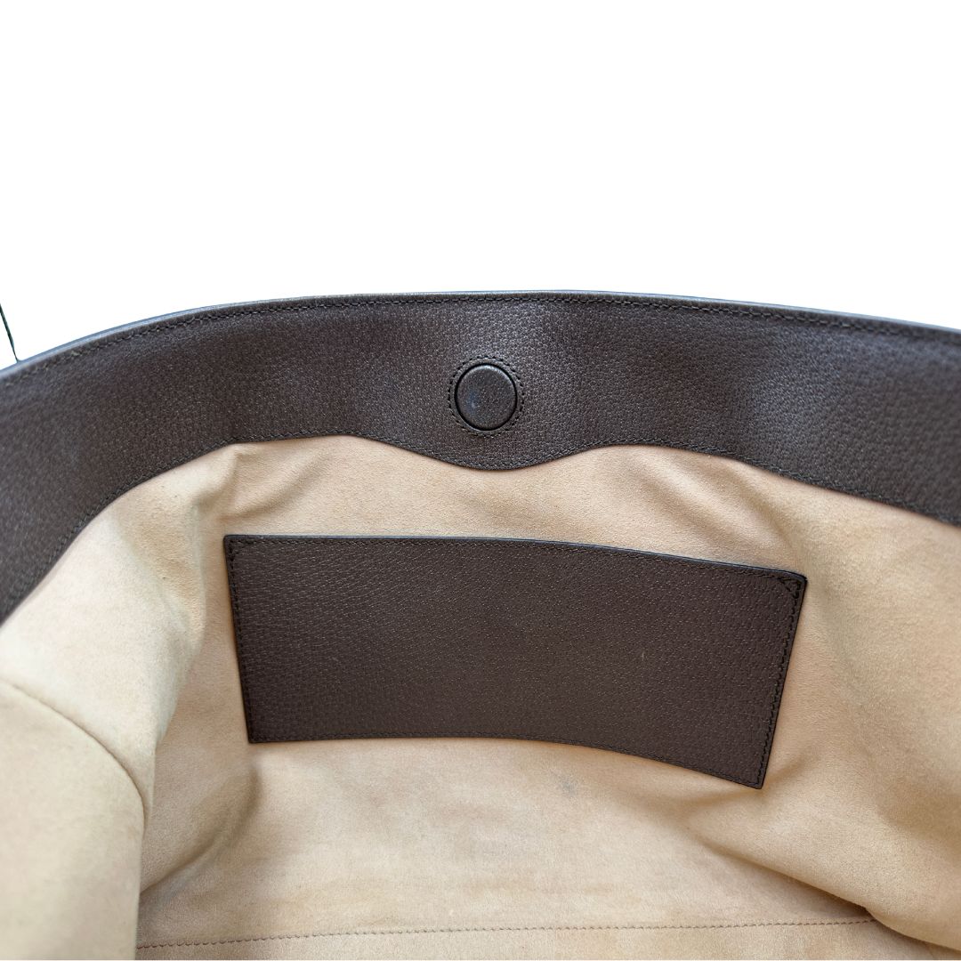 interno Borsa Gucci realizzata in canvas GG, di lusso, originale, ottime condizioni, usata 