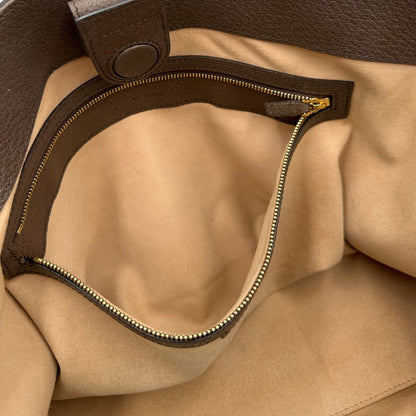 interno Borsa Gucci realizzata in canvas GG, di lusso, originale, ottime condizioni, usata 