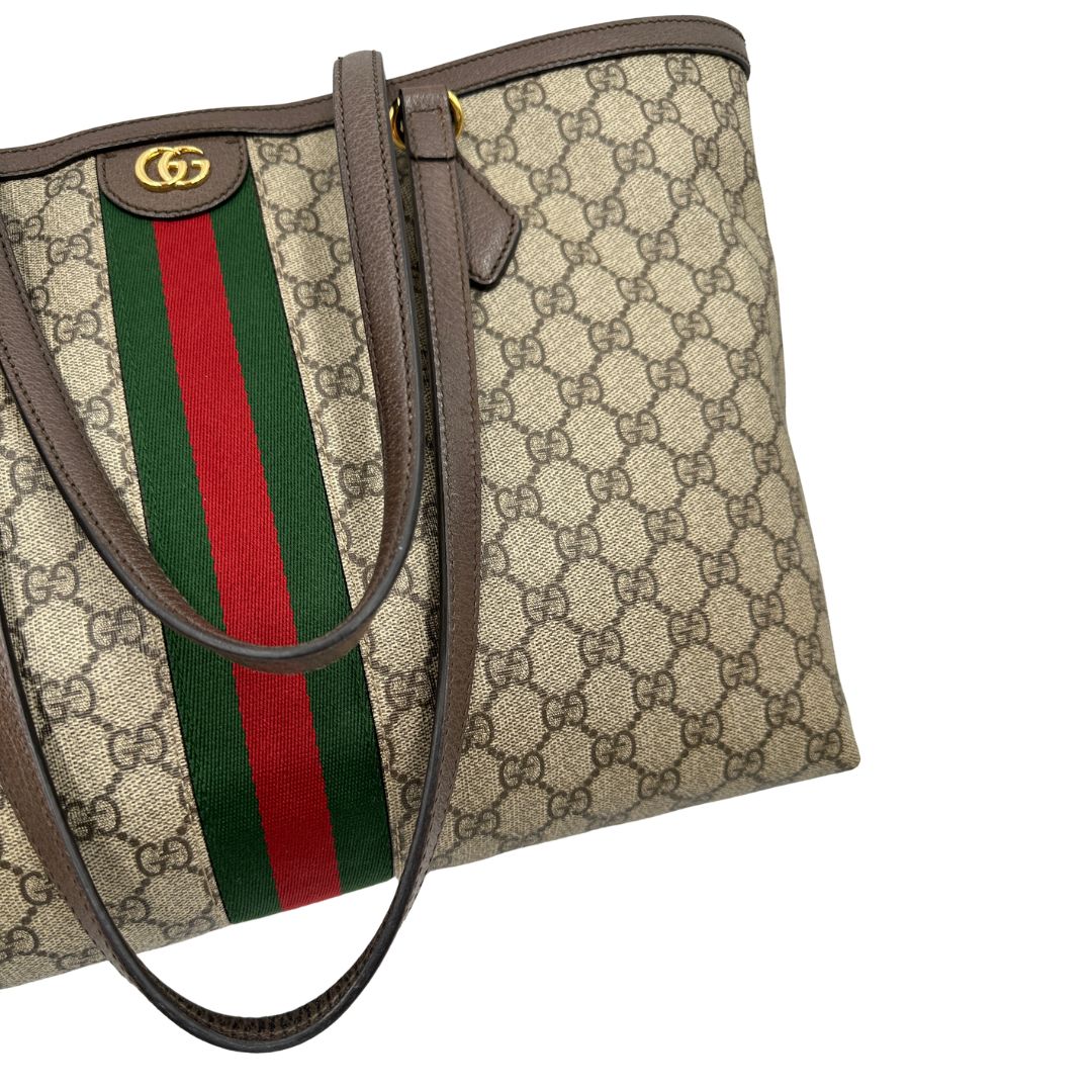 manici Borsa Gucci realizzata in canvas GG, di lusso, originale, ottime condizioni, usata 