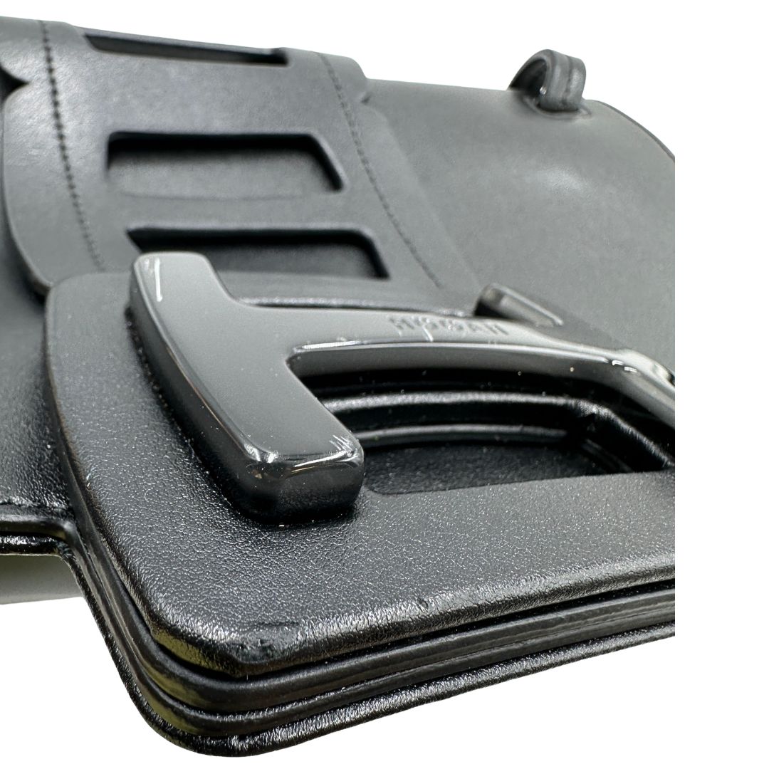 Borsa Hogan H-Bag in pelle nera munita di doppi manici, indossabile a spalla, di lusso, originale, ottime condizioni, usata