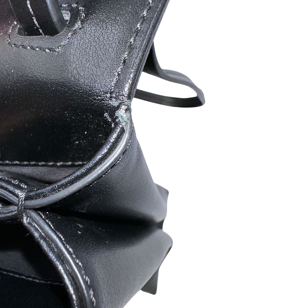 Borsa Hogan H-Bag in pelle nera munita di doppi manici, indossabile a spalla, di lusso, originale, ottime condizioni, usata