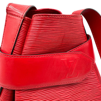 Borsa realizzata nell'iconica pelle Epi di colore rosso, di lusso, originale, ottime condizioni, usata 