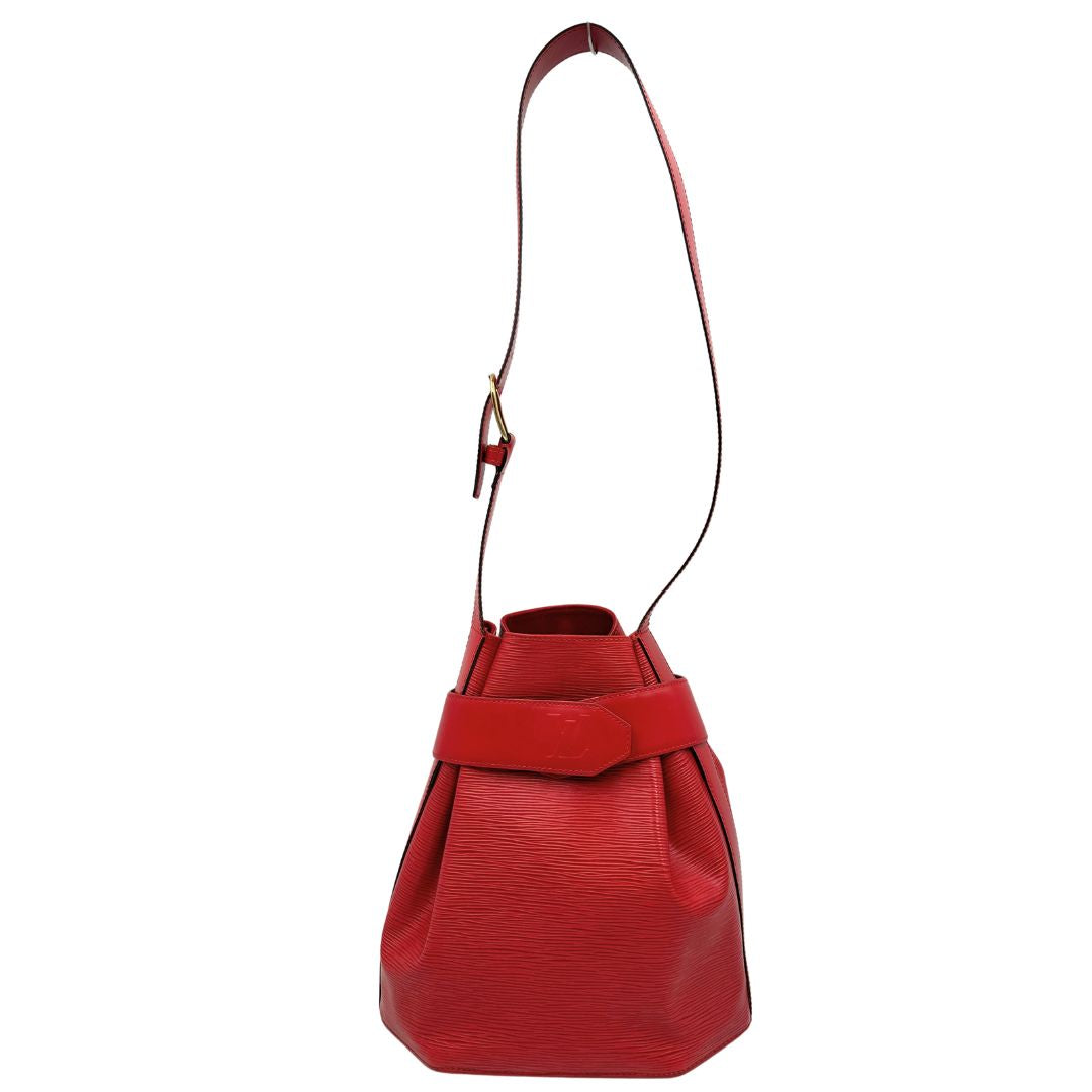 front Borsa realizzata nell'iconica pelle Epi di colore rosso, di lusso, originale, ottime condizioni, usata 