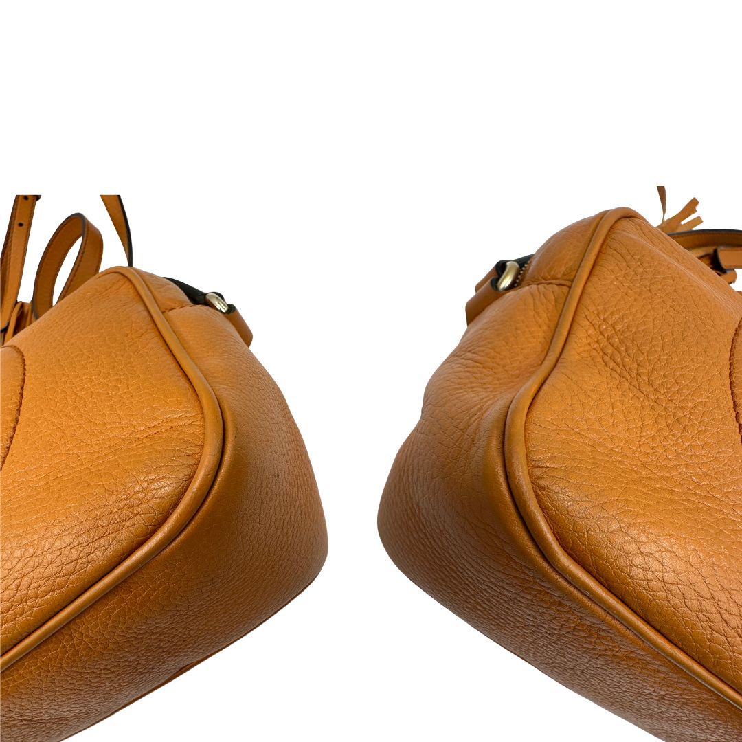 angoli Borsa Gucci Soho in pelle martellata color curcuma, di lusso, originale, usata, buone condizioni