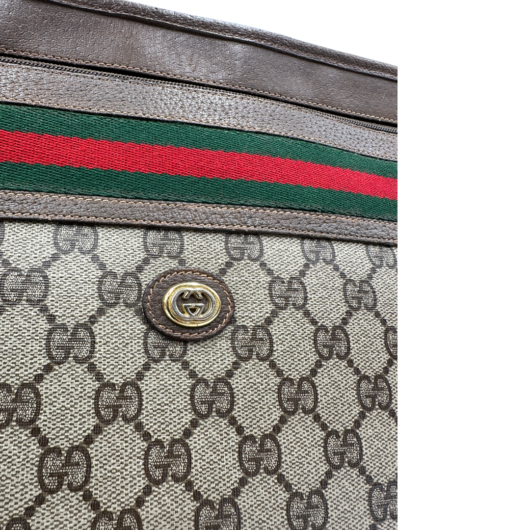 gg  Pochette portaducumenti Gucci vintage, di lusso, originale, buone condizioni, usata