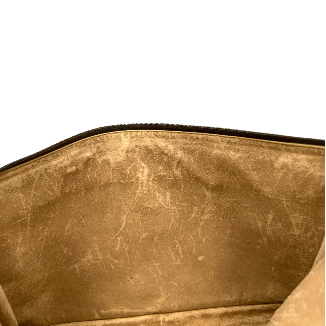 interno  Pochette portaducumenti Gucci vintage, di lusso, originale, buone condizioni, usata 