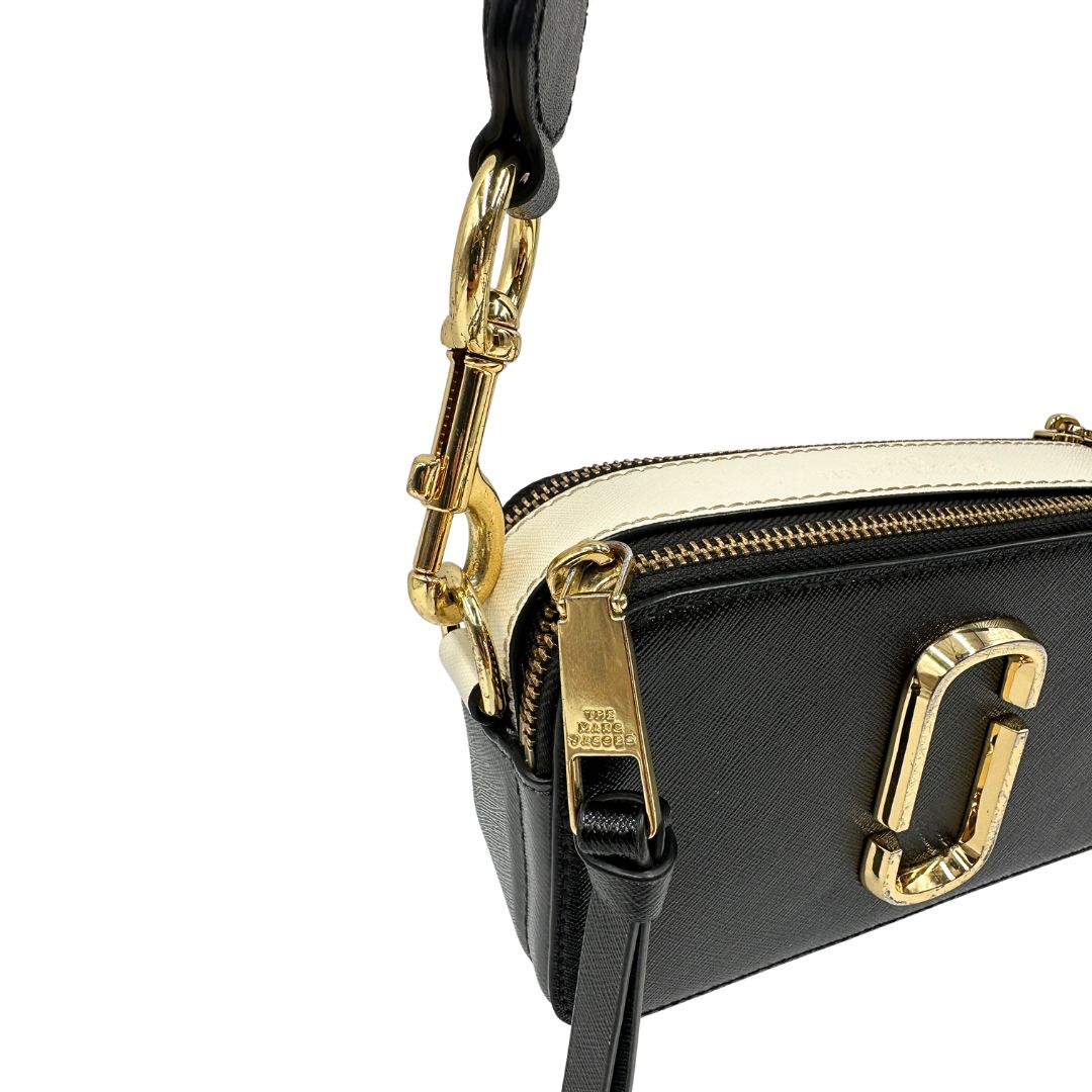  Borsa Marc Jacobs in pelle nera e bianca 